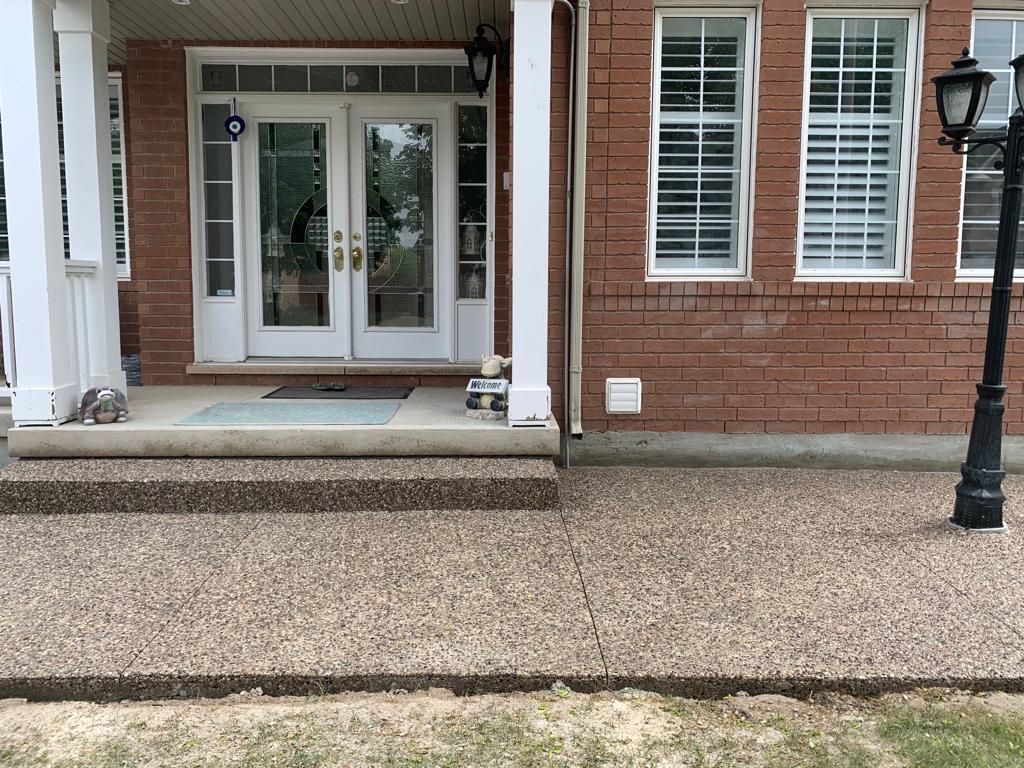 Exposed aggregate concrete