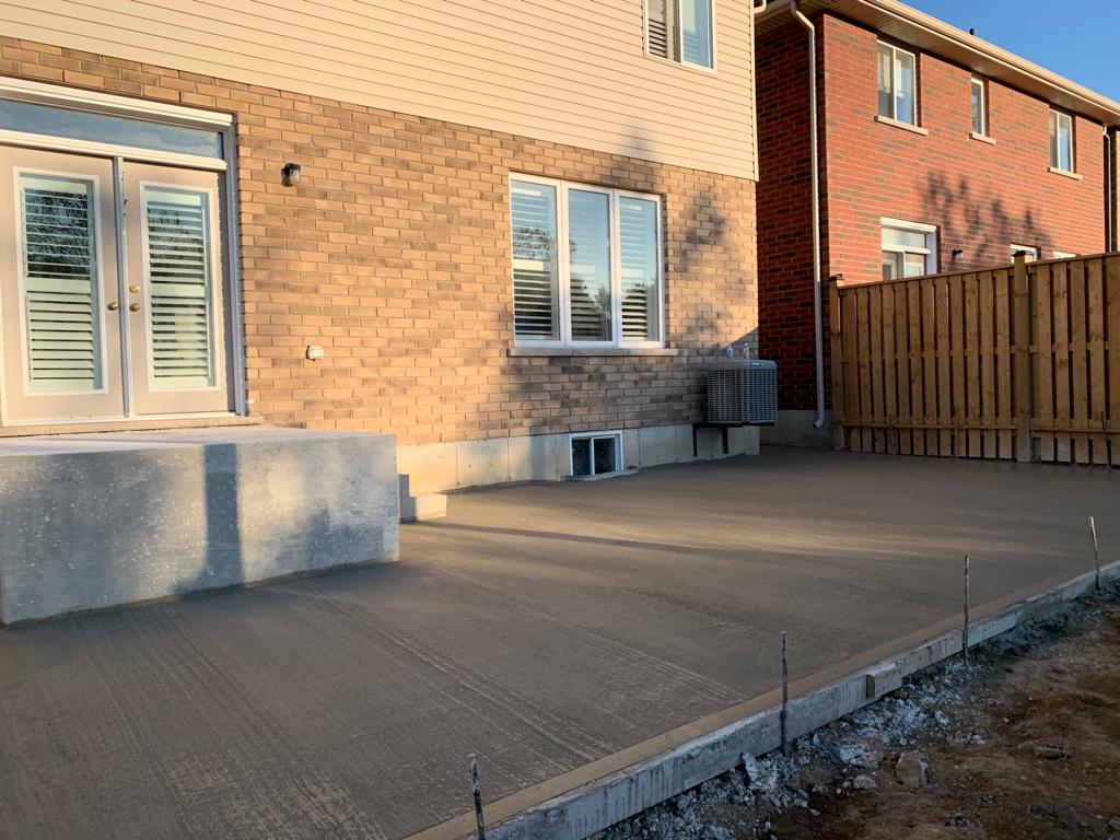 Regular concrete patio broom finish